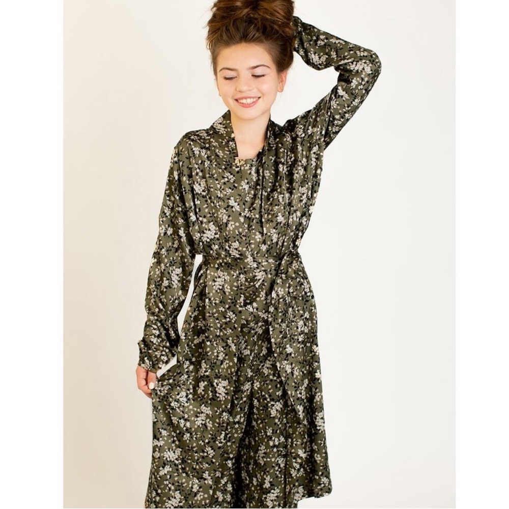 Joyfolie Mia Joy Poma Duster Robe in Olive Green Floral - New With Tag - Reemoly